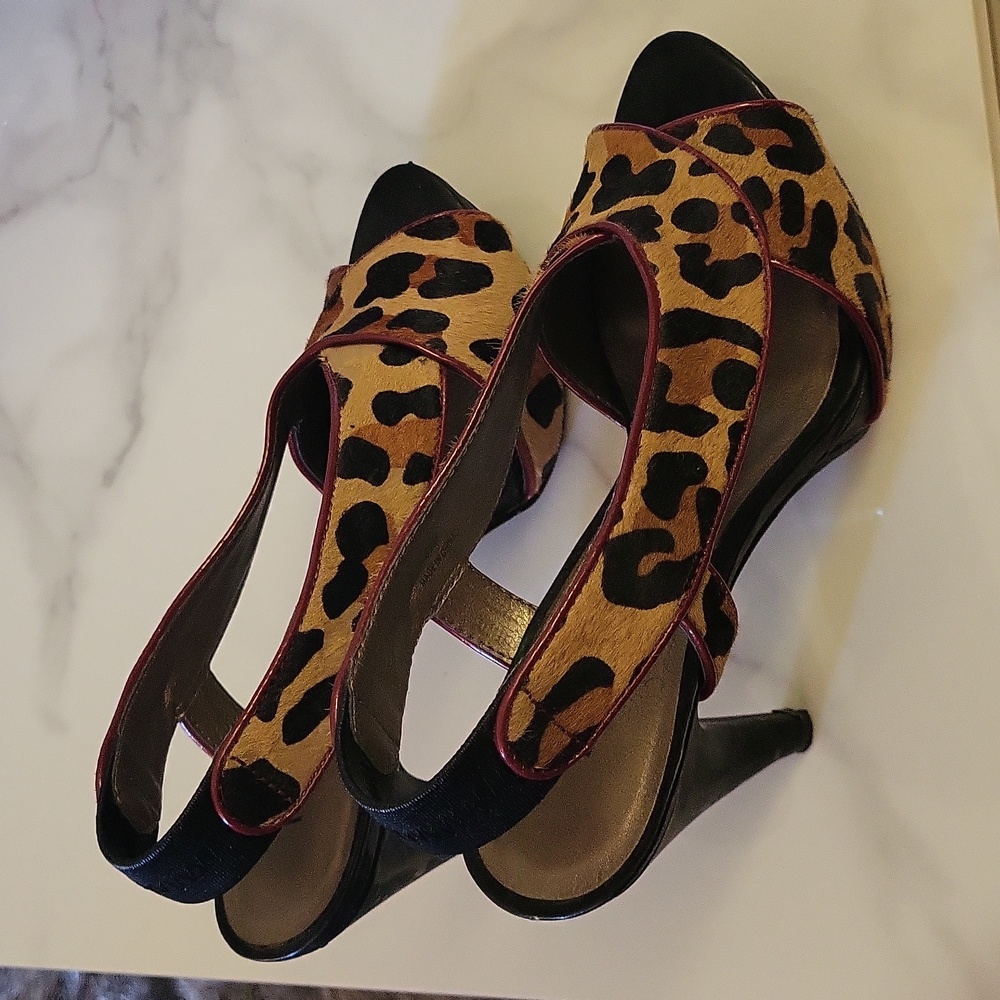 Shoes - Picture 4 of 4